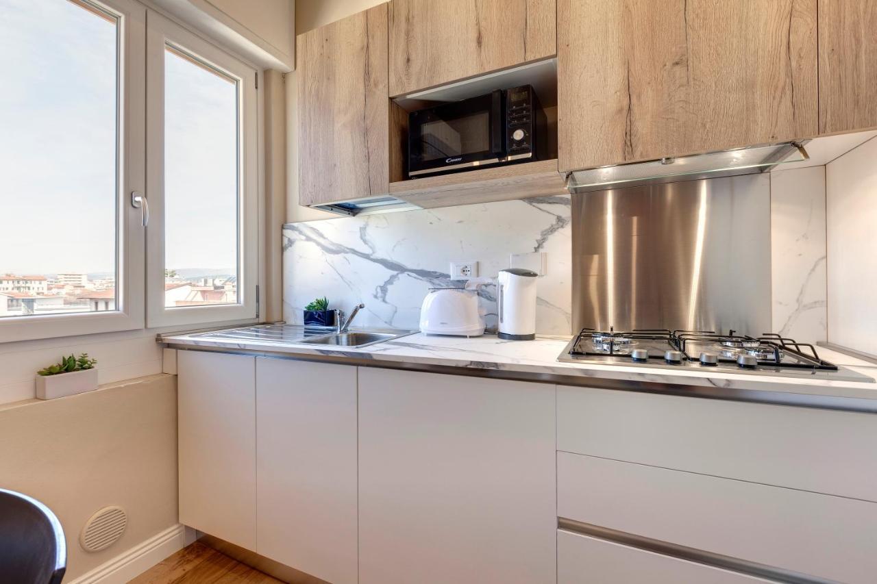 Khione Apartment By Mamo Firenze Bagian luar foto